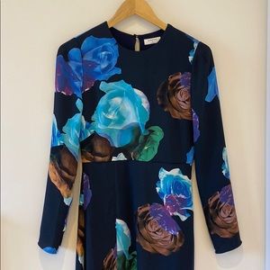 Never worn!!